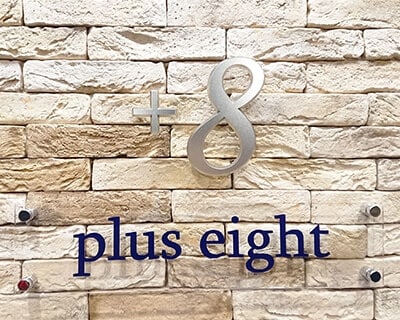 +8